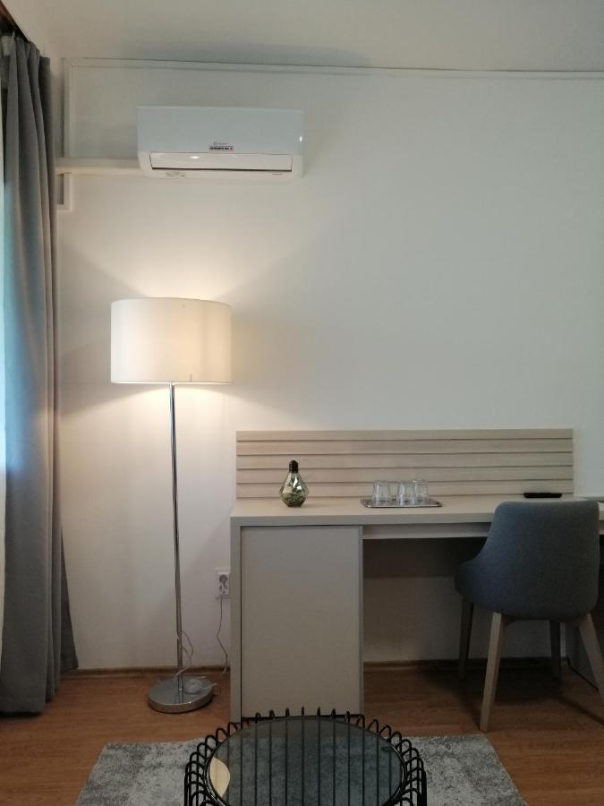 Hoforras Hotel Gyula Buitenkant foto